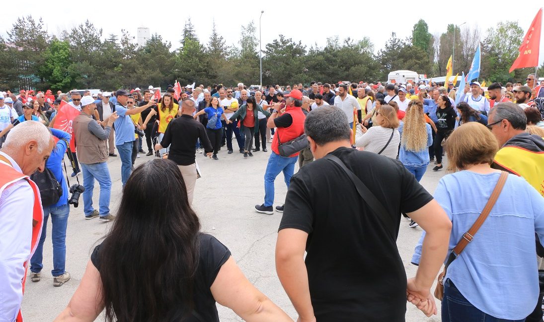 Erzincan’da sendika üyeleri 1