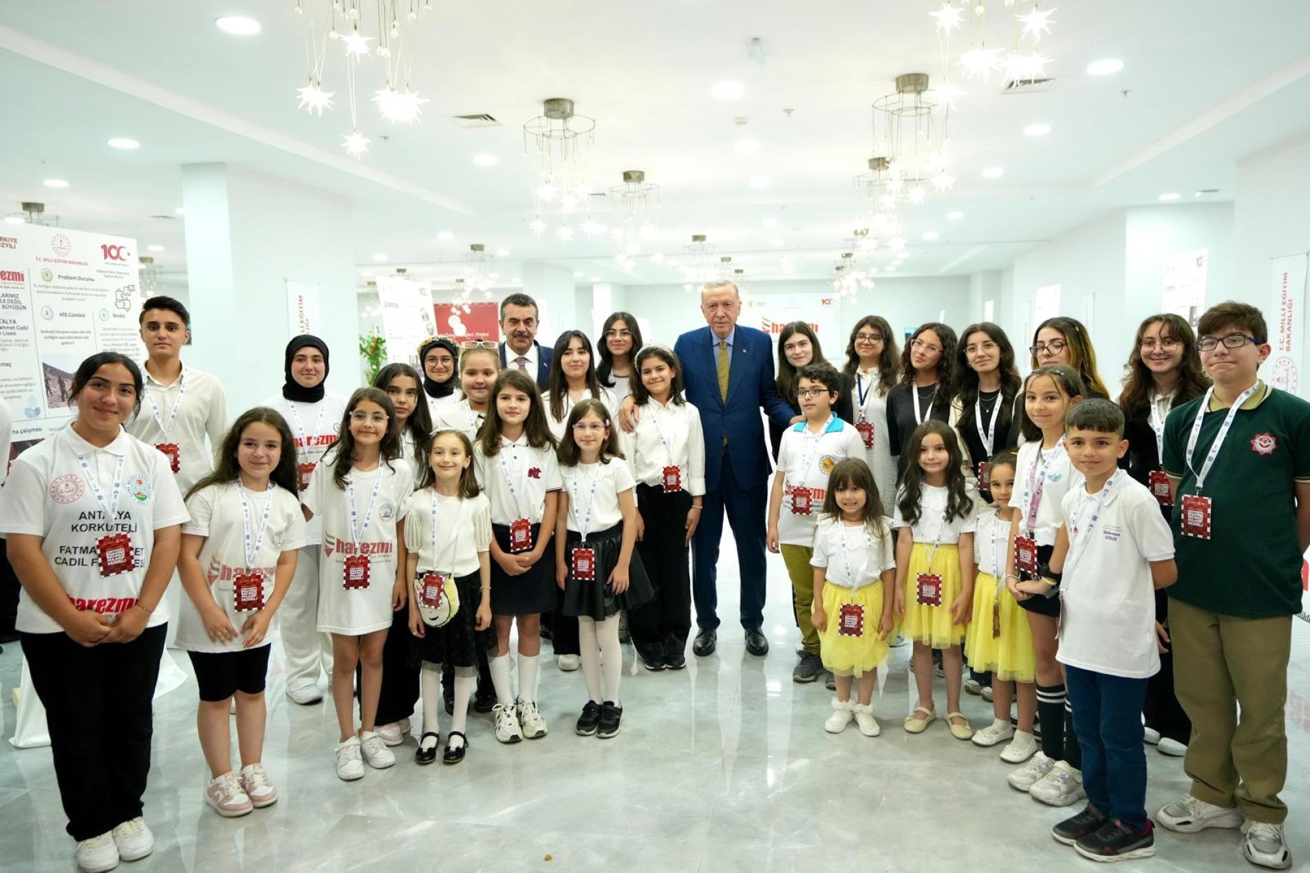 Demirkent Toki Ortaokulu “Türkiye Yüzyılı Maarif Modeli” tanıtım programına davet edildi