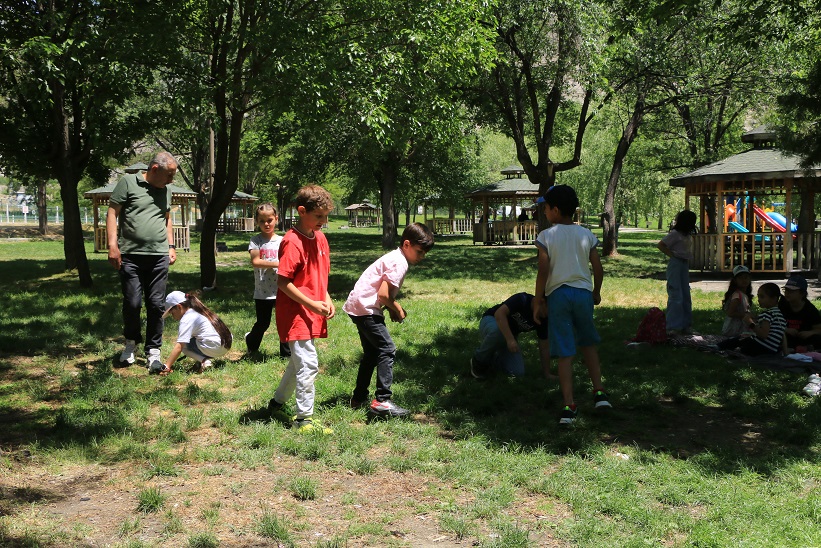 Minik öğrencilerin çevre duyarlılığı hayran bıraktı