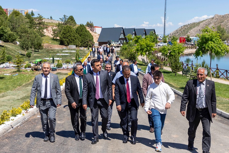 Ergan Dağı Kayak Merkezi için çalışmalar tüm hızıyla devam ediyor