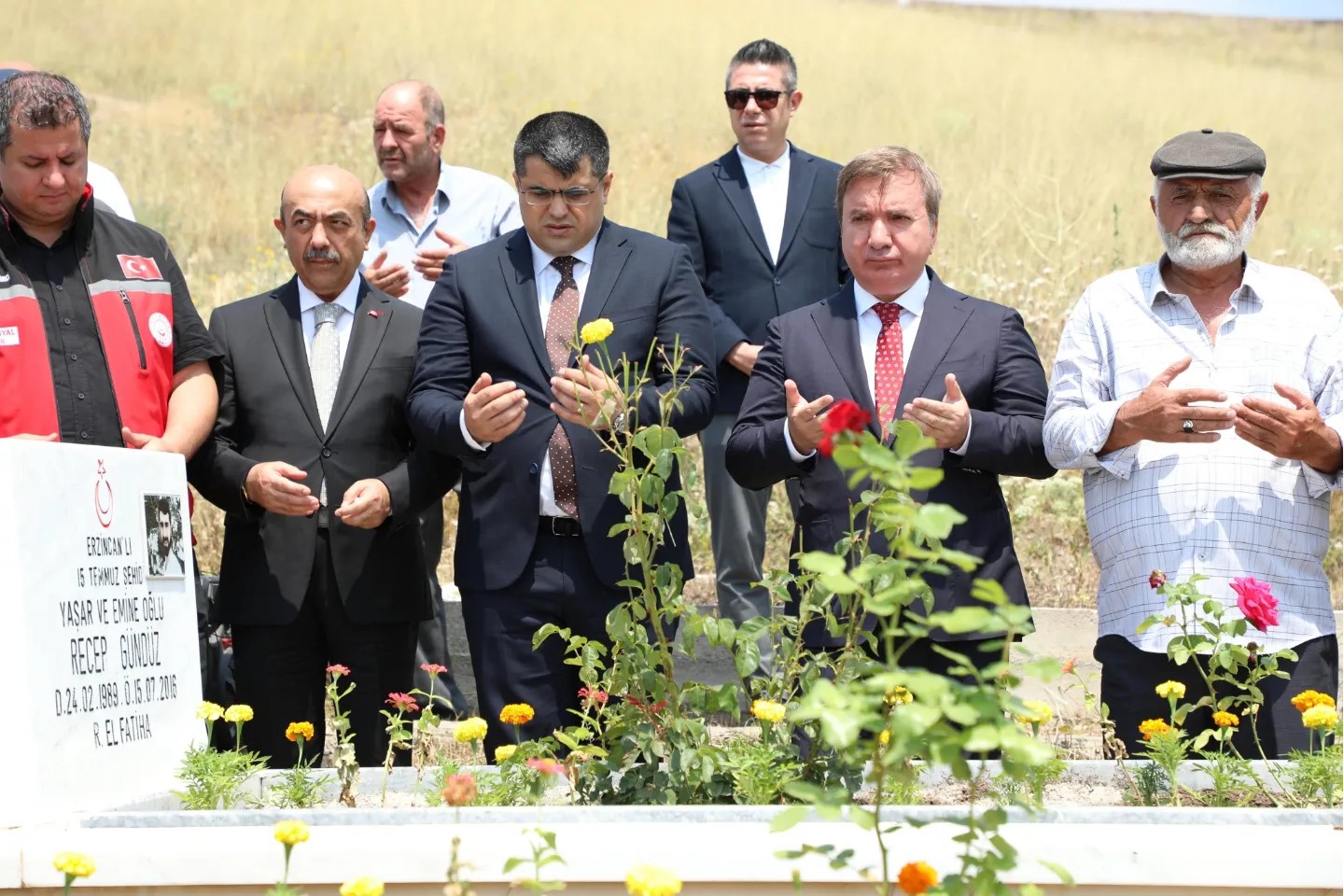 Vali Aydoğdu; 15 Temmuz Şehidi Recep Gündüz’ün ailesini ziyaret etti