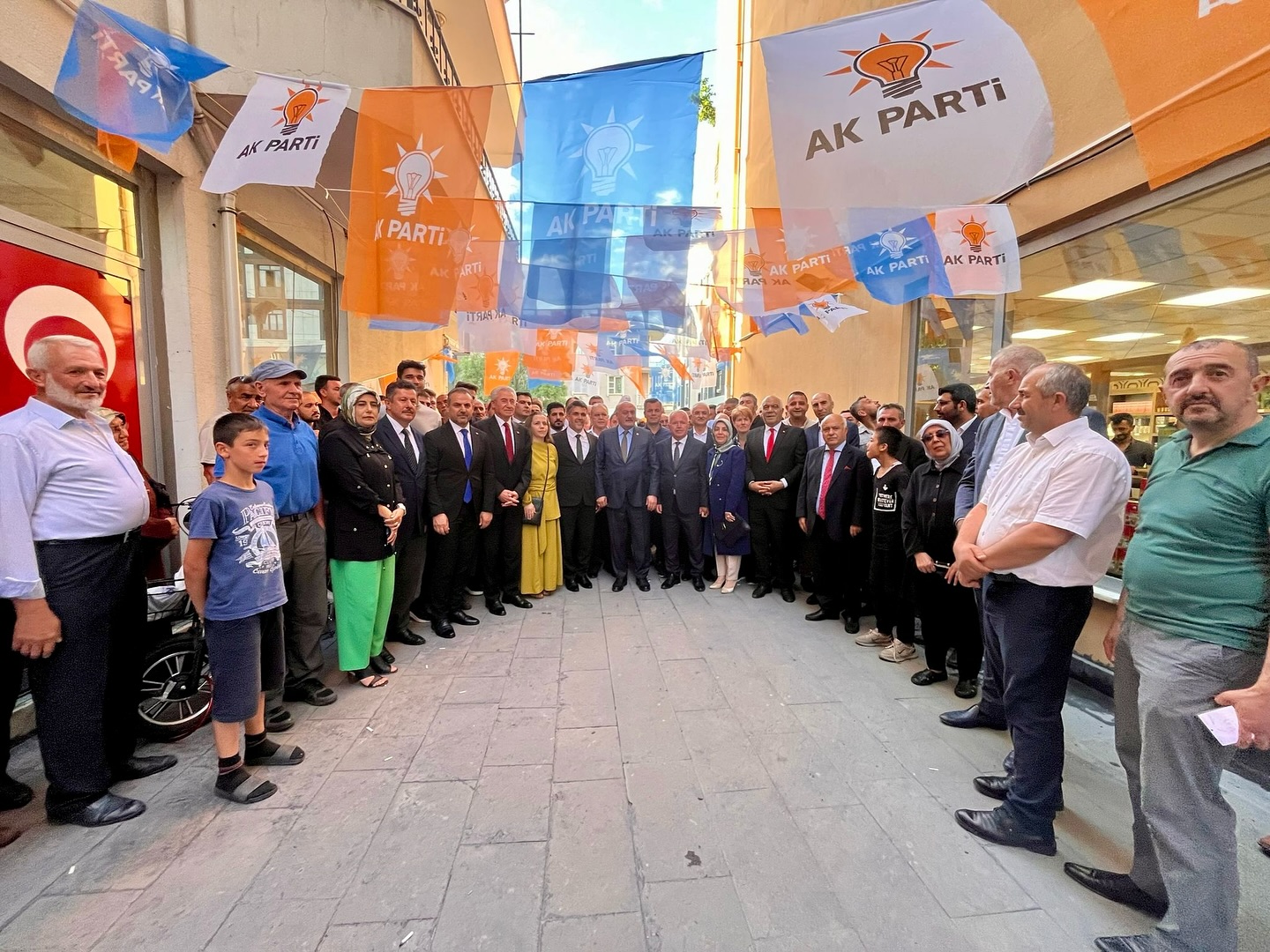 Erzincan AK Parti il başkanlığı için devir teslim töreni yapıldı