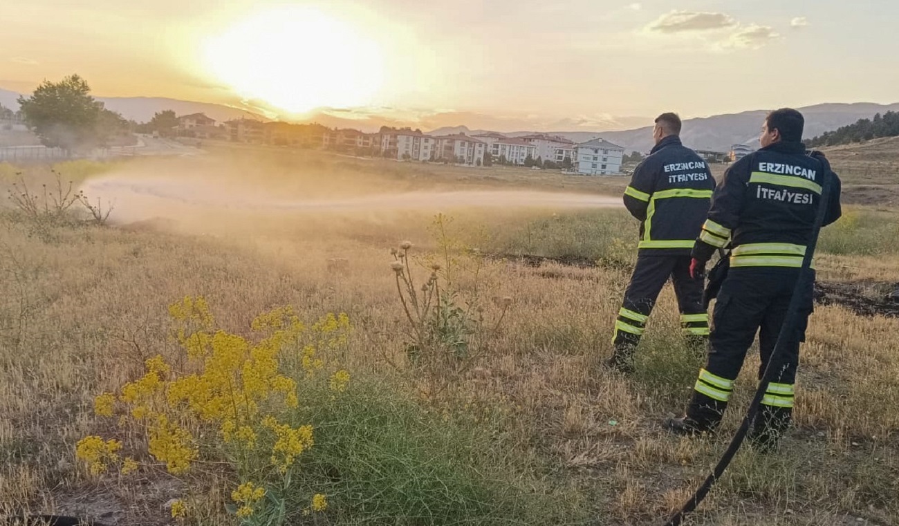 Erzincan Belediyesi itfaiye ekipleri 7 gün 24 saat görev başında