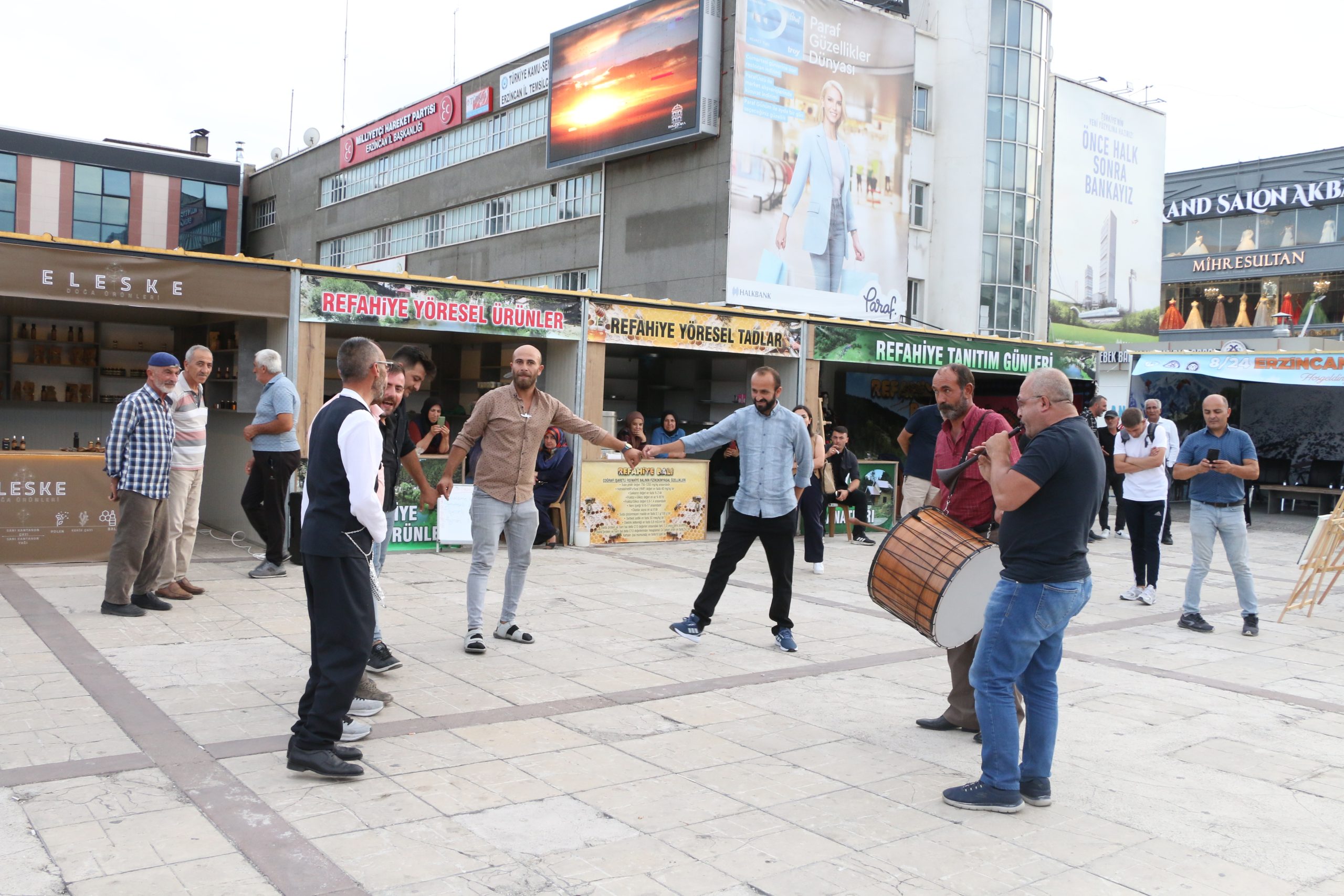 8/24Erzincan tanıtım günleri etkinliklerin ilkinde Refahiye ilçesi tanıtıldı