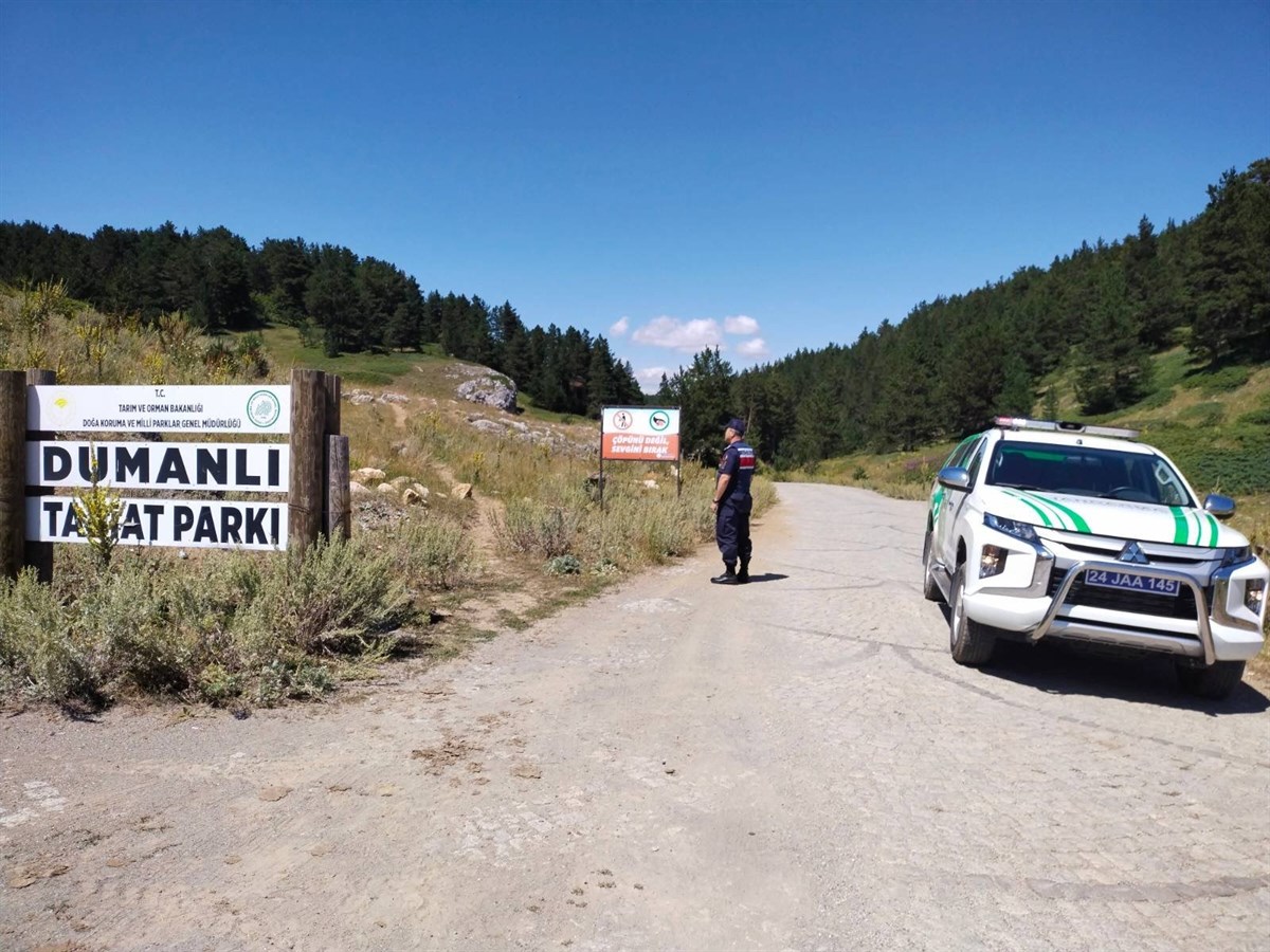 Jandarma bilgilendirme faaliyetlerine devam ediyor