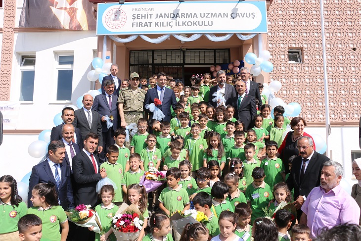 Erzincan’da 284 okulda 39 bin öğrenciye ders zili çaldı