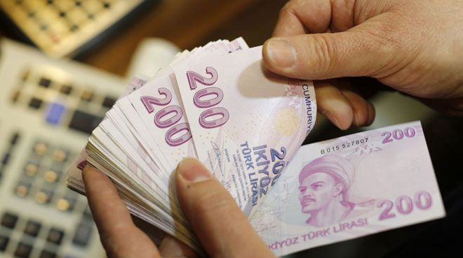 Piyasada her iki banknottan biri 200 TL