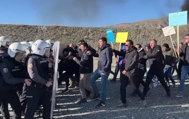 Erzincan Polisinden gerçeğini aratmayan tatbikat