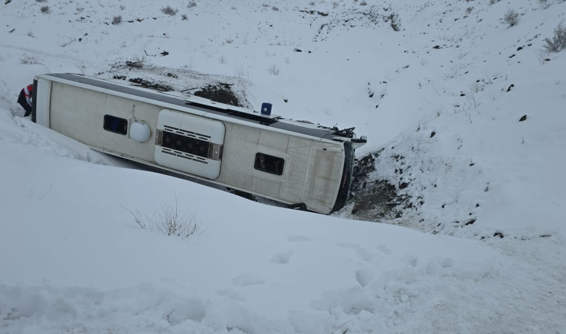 Erzincan-Sivas Karayolu üzerinde Sakaltutan